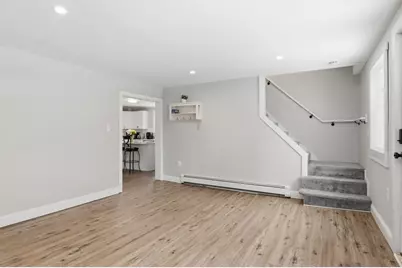 46 Smith St, Palmer, MA 01069 - Photo 8