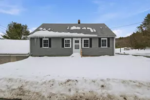 46 Smith St, Palmer, MA 01069 - Photo 1