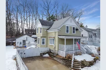 35 Maplewood Ave, Methuen, MA 01844 - Photo 2