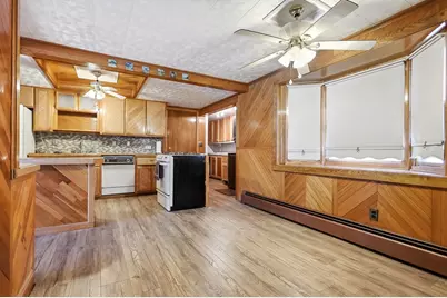 35 Maplewood Ave, Methuen, MA 01844 - Photo 6
