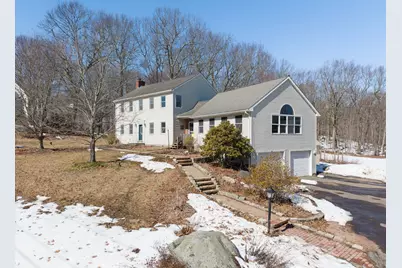 29 Chestnut Dr, Belchertown, MA 01007 - Photo 2