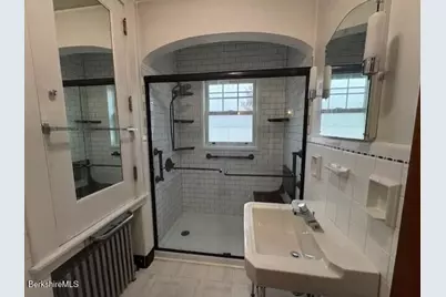 84 North Summer St, Adams, MA 01220 - Photo 24