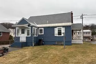 84 N Summer St, Adams, MA 01220 - Photo 36