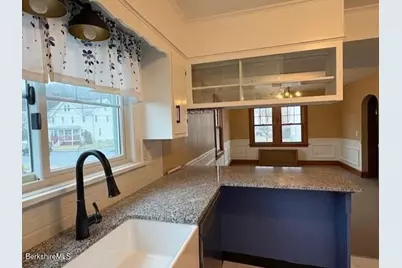 84 North Summer St, Adams, MA 01220 - Photo 10