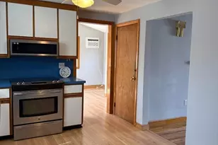 87 Auburn St, Saugus, MA 01906 - Photo 4