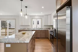 2 Lodi St, Worcester, MA 01608 - Photo 6