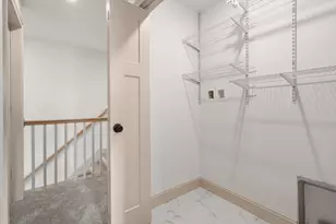 2 Lodi St, Worcester, MA 01608 - Photo 24