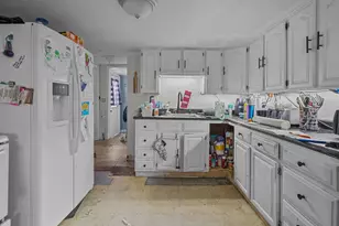 42 Taunton Ave, Seekonk, MA 02771 - Photo 2