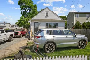 42 Taunton Ave, Seekonk, MA 02771 - Photo 16