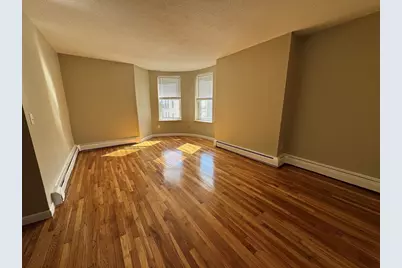 4 Albemarle Ct #C, Boston, MA 02115 - Photo 2