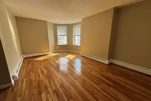 4 Albemarle Ct, Boston, MA 02115 - Photo 2
