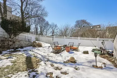 81 Glenwood St, Lynn, MA 01902 - Photo 20