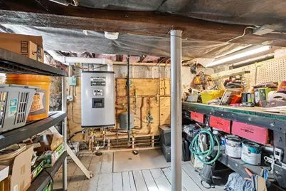 81 Glenwood St, Lynn, MA 01902 - Photo 16