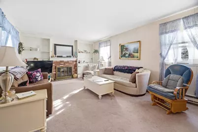 23 Green Hill Ave, Attleboro, MA 02703 - Photo 2