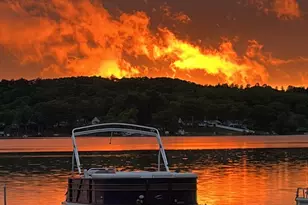 62 Cottage St, West Brookfield, MA 01585 - Photo 28