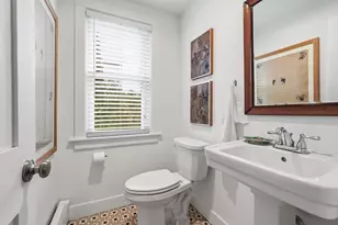 26 Winter St, Easthampton, MA 01027 - Photo 18