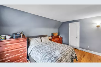35 Dresser Ave, Chicopee, MA 01013 - Photo 18