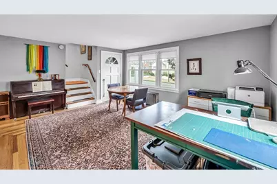 35 Dresser Ave, Chicopee, MA 01013 - Photo 10