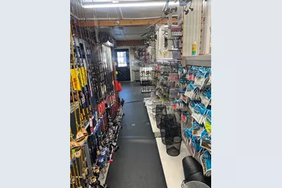 519 Crescent St, Brockton, MA 02302 - Photo 28