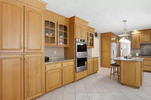 2 Pipers Gln, Andover, MA 01810 - Photo 6