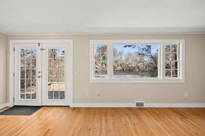 365 Phinneys Ln, Barnstable, MA 02632 - Photo 10