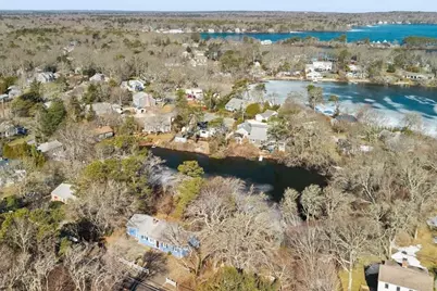 365 Phinneys Ln, Barnstable, MA 02632 - Photo 40