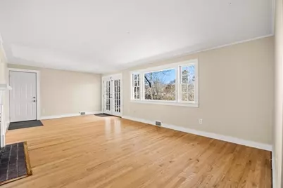 365 Phinneys Ln, Barnstable, MA 02632 - Photo 10