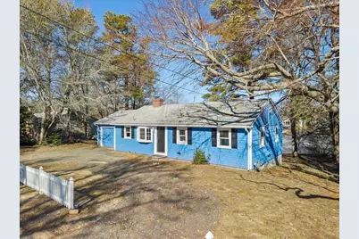 365 Phinneys Ln, Barnstable, MA 02632 - Photo 4