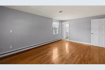 38 Roosevelt St, Braintree, MA 02184 - Photo 6