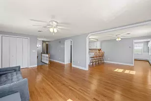 38 Roosevelt St, Braintree, MA 02184 - Photo 22