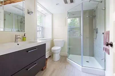 17 Coolidge St, Brookline, MA 02446 - Photo 32