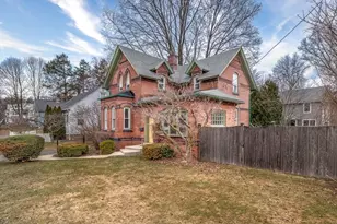 13 Finn St, Northampton, MA 01060 - Photo 2