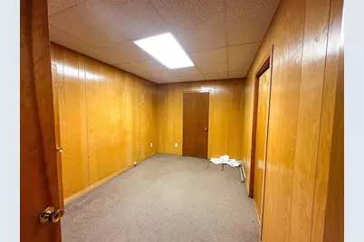 877 County St, Somerset, MA 02726 - Photo 4