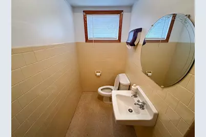 877 County St, Somerset, MA 02726 - Photo 12