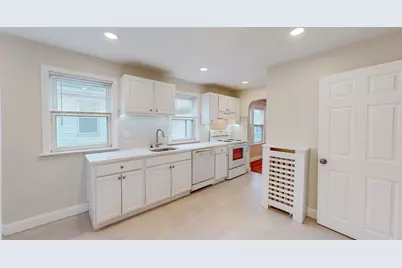 7 Smith Street, Medford, MA 02155 - Photo 12