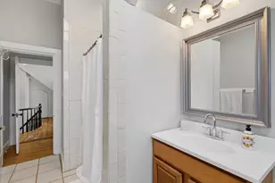 8 Linden St, Marblehead, MA 01945 - Photo 26