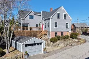 8 Linden St, Marblehead, MA 01945 - Photo 1