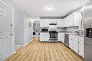 4 Hillside Dr, Sutton, MA 01590 - Photo 4