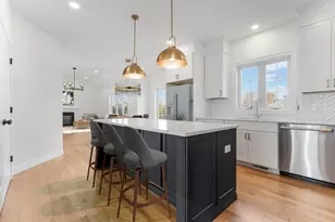 62 High St, Stoneham, MA 02180 - Photo 6