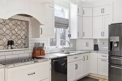 85 Cedar Crest Dr, Bridgewater, MA 02324 - Photo 8