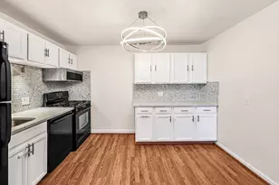 6 Venice, Danvers, MA 01923 - Photo 4