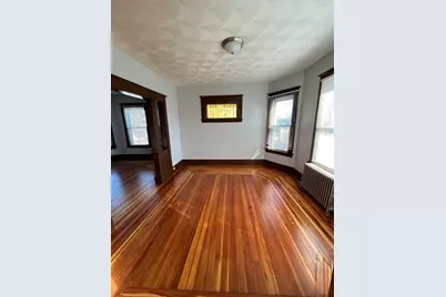 40 Orchard St, Chicopee, MA 01013 - Photo 10