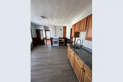 40 Orchard St, Chicopee, MA 01013 - Photo 4