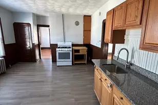 40 Orchard St, Chicopee, MA 01013 - Photo 4