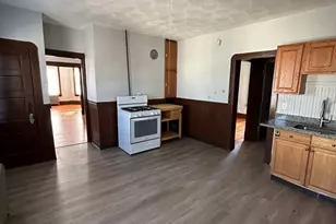 40 Orchard St, Chicopee, MA 01013 - Photo 6