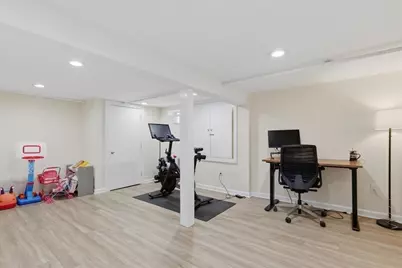 7 Pleasantdale Rd, Boston, MA 02132 - Photo 30