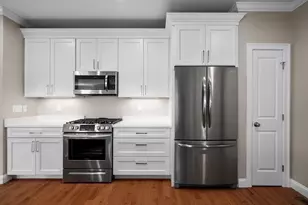 135 Rolling Rdg Dr, Northbridge, MA 01588 - Photo 10