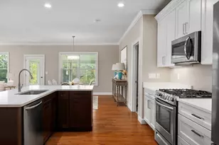 135 Rolling Rdg Dr, Northbridge, MA 01588 - Photo 12