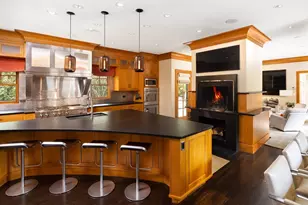 1 Chestnut Pl, Brookline, MA 02445 - Photo 6