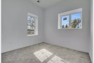 50 Frankfort St #14, Fitchburg, MA 01420 - Photo 8